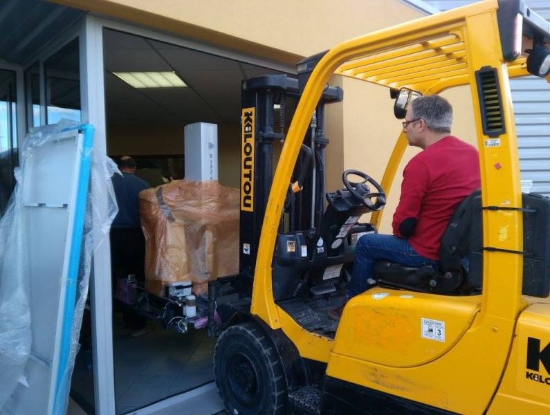 Manutention MMT Mitutoyo Crysta Apex S 574 chez serelec sous-traitant en usinage dans le var