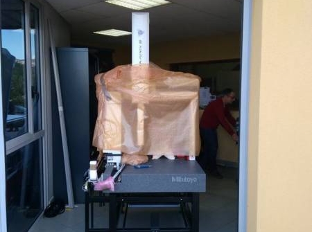 Manutention MMT Mitutoyo Crysta Apex S 574 chez serelec sous-traitant en usinage en france