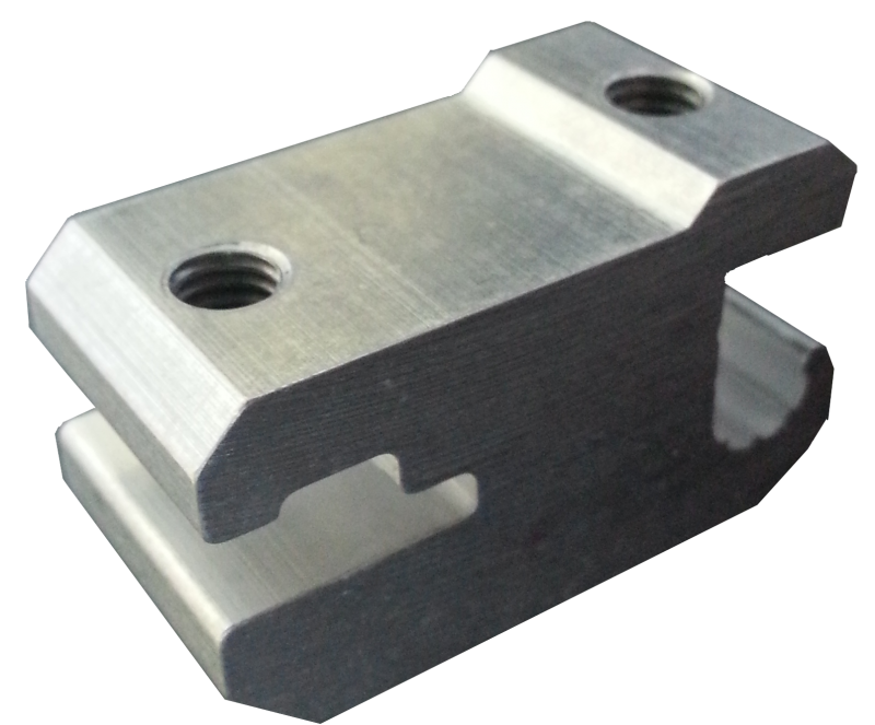 connecteur de mise à la terre usine chez Serelec